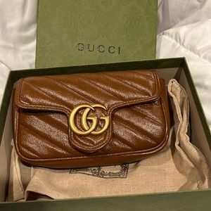 GG Marmont leather super mini bag